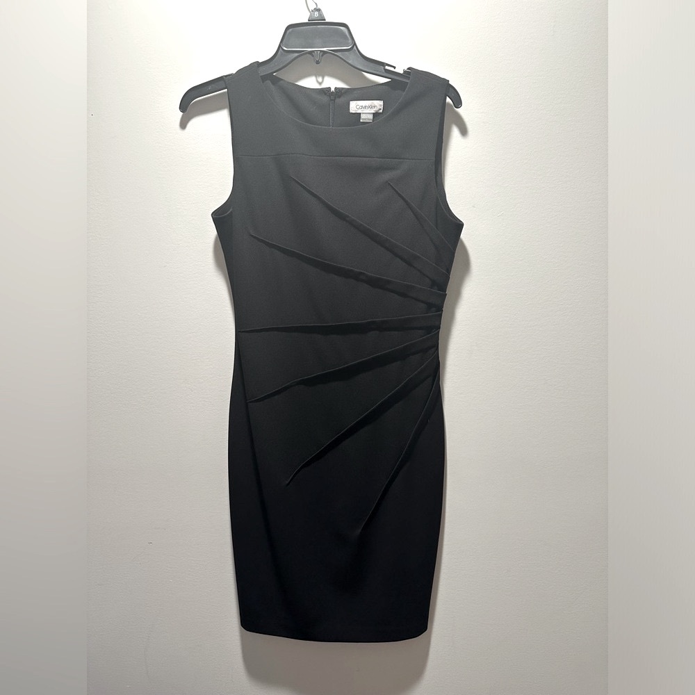 Black cocktail dress size 8 - Picture 3 of 6